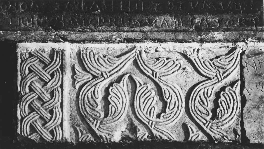 pluteo, frammento - ambito laziale (sec. IX)