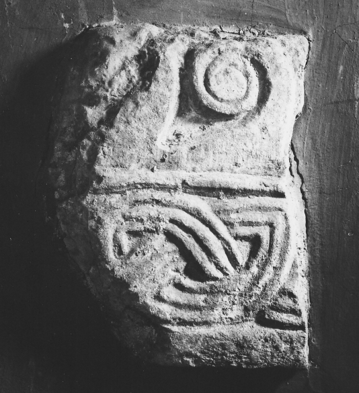 cornice, frammento - ambito laziale (sec. IX)