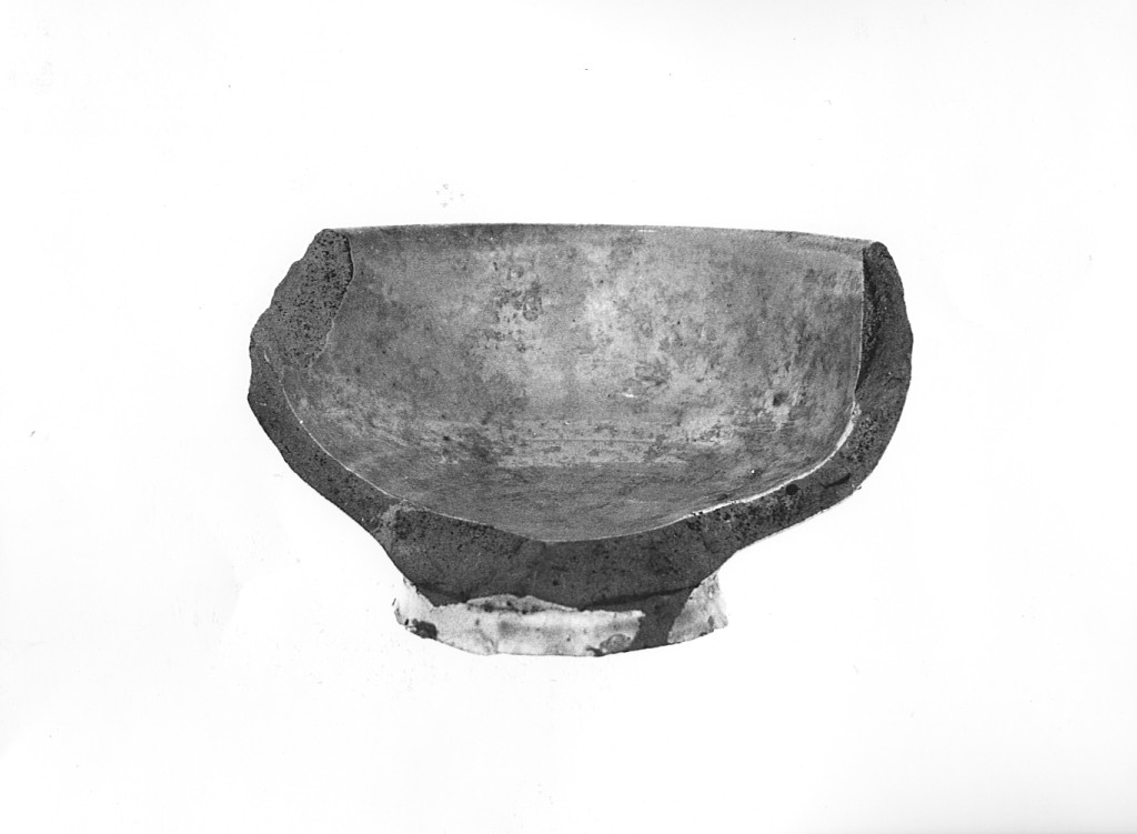 ciotola, frammento - ambito laziale (sec. XV)