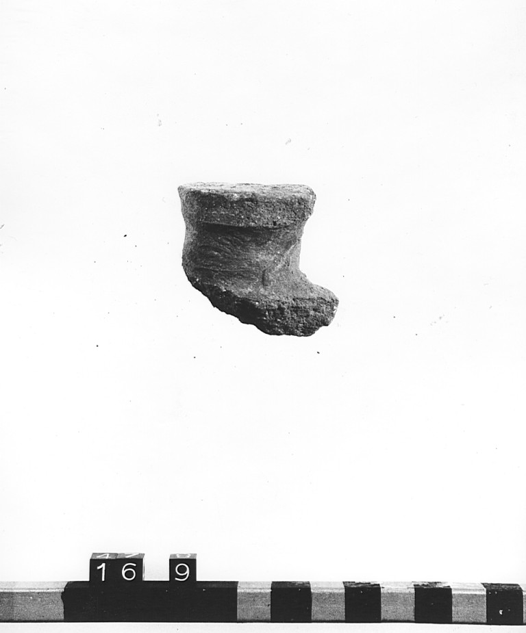 coperchio, frammento - ambito laziale (secc. XIII/ XIV)