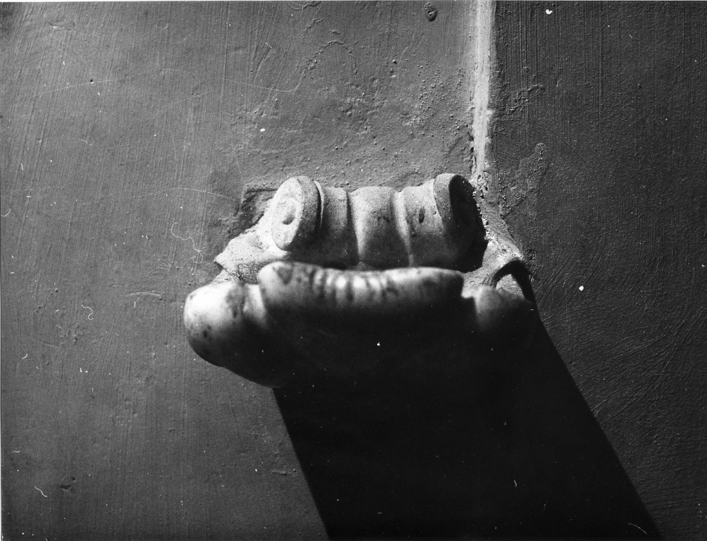 acquasantiera da parete - manifattura laziale (sec. XVIII)