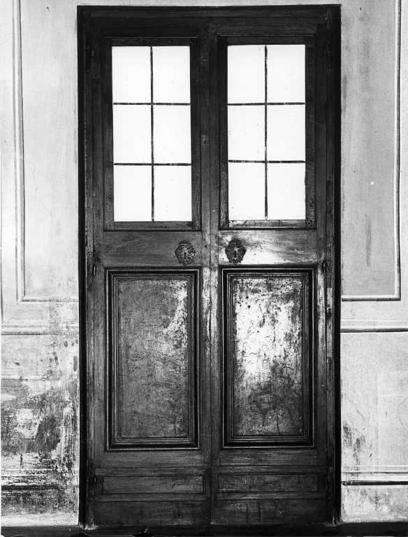 porta - a due battenti, serie - manifattura laziale (sec. XVIII)