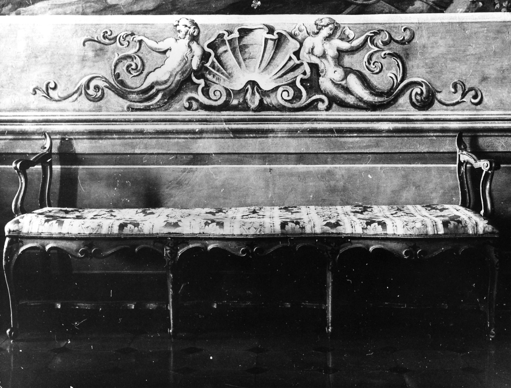 divano - manifattura laziale (sec. XVIII)