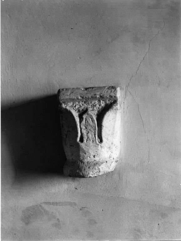 semicapitello - manifattura laziale (sec. VIII)