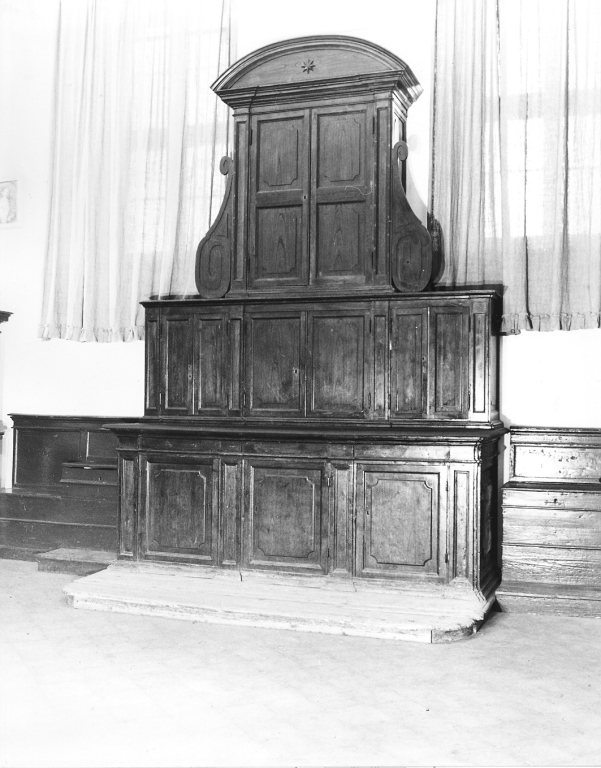 armadio da sacrestia - bottega Italia centrale (sec. XVIII)