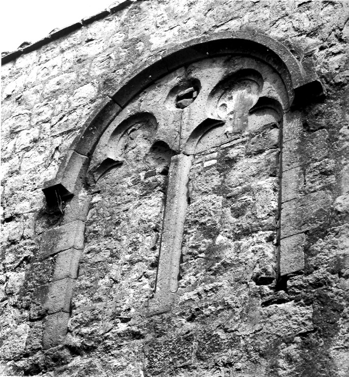 mostra di bifora - ambito viterbese (sec. XIII)