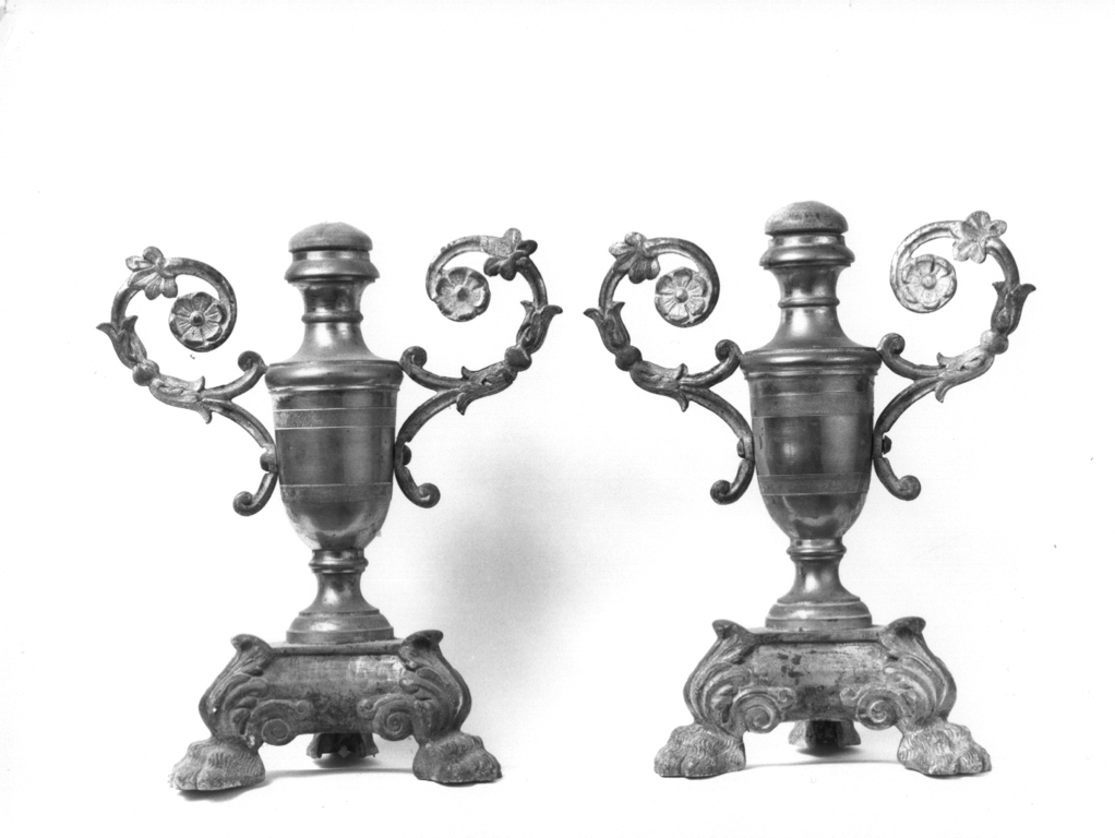 candeliere, serie - produzione romana (prima metà sec. XX)
