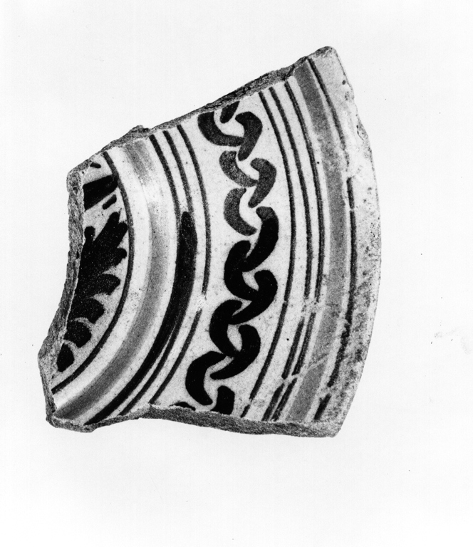 ciotola, frammento - manifattura viterbese (fine sec. XV)