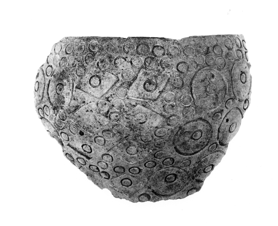 mortaio, frammento - manifattura viterbese (sec. XVI)