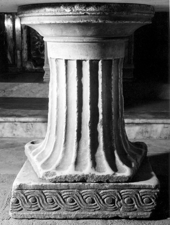 rocchio di colonna, frammento - ambito laziale (sec. VIII)