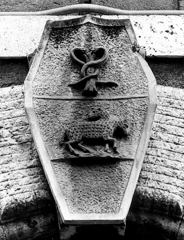 stemma gentilizio della famiglia Trocchi (rilievo) - ambito laziale (secc. XVI/ XVII)