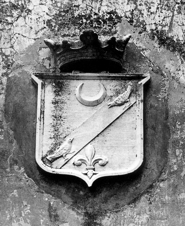 stemma gentilizio (rilievo) - ambito laziale (secc. XVI/ XVII)