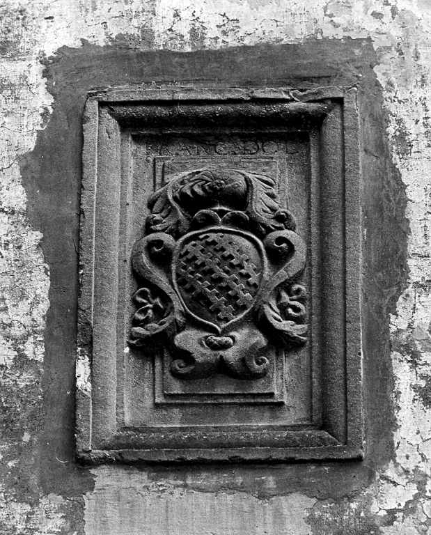 stemma gentilizio (rilievo) - ambito laziale (sec. XVII)