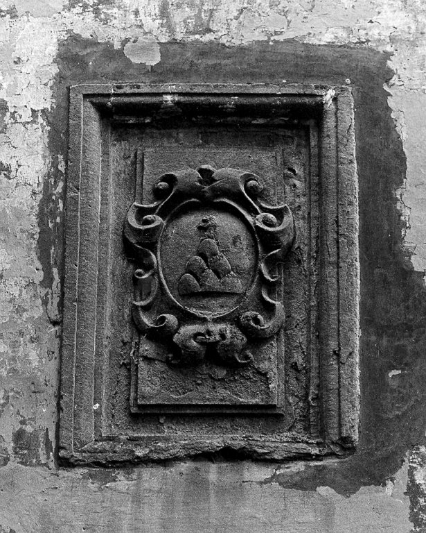 stemma gentilizio (rilievo) - ambito laziale (sec. XVII)