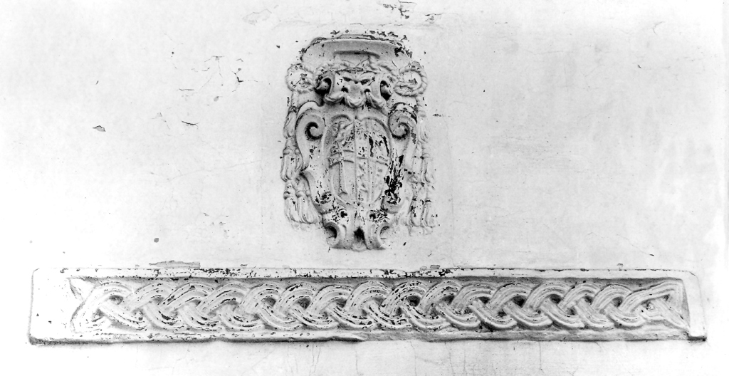 motivo decorativo a intreccio vimineo (pilastrino) - ambito laziale (sec. IX)