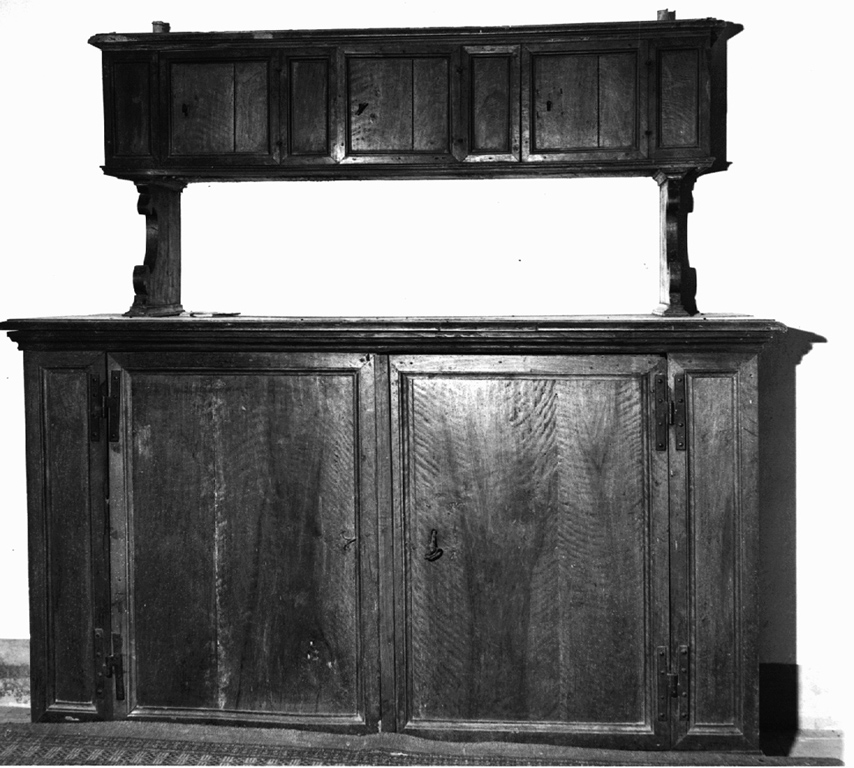 mobile da sacrestia con alzata - ambito laziale (secc. XVII/ XVIII)