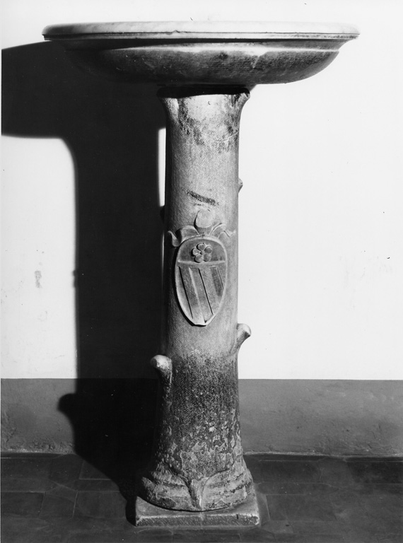 acquasantiera - manifattura laziale (sec. XVI)