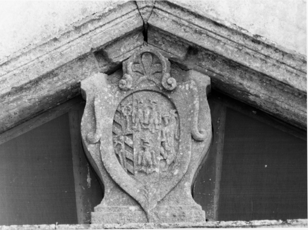 stemma gentilizio della famiglia Orsini-Lante della Rovere (rilievo) - manifattura laziale (metà sec. XVII)