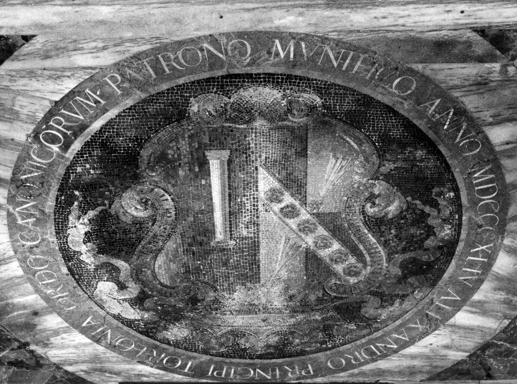 stemma gentilizio della famiglia Torlonia (decorazione musiva) - ambito romano (sec. XIX)