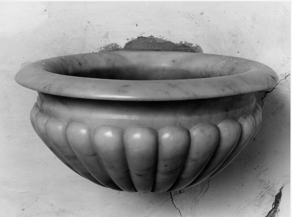acquasantiera, coppia - manifattura laziale (sec. XVIII)