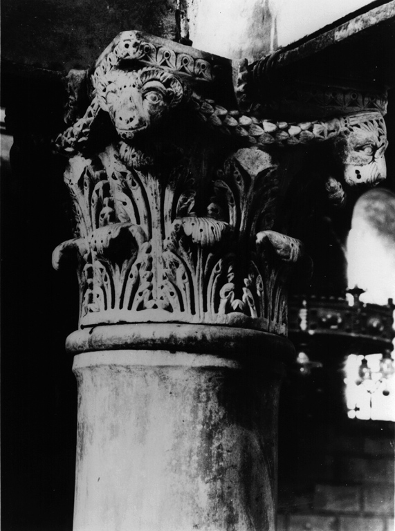 capitello, serie di Drudo da Trivio (prima metà sec. XIII)