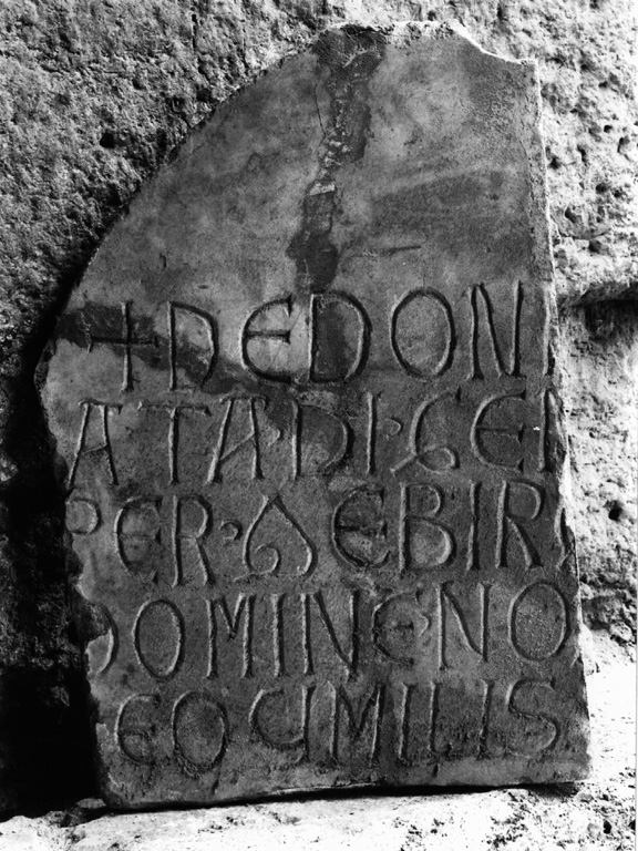 lapide, frammento - ambito laziale (secc. IX/ X)