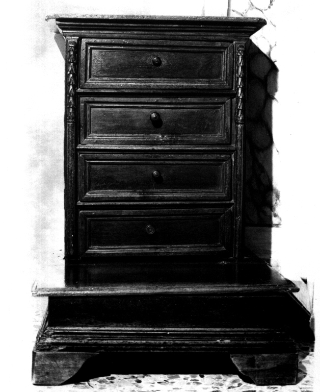 inginocchiatoio - ambito viterbese (sec. XVI)