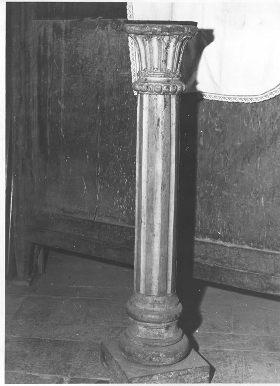 colonnina portavaso, serie - ambito laziale (sec. XVIII)