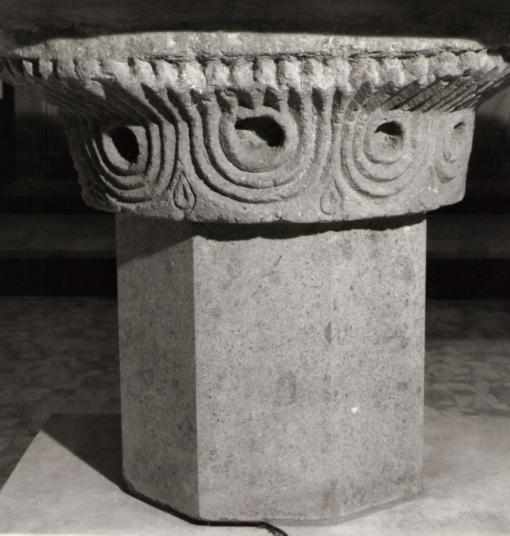 mensa d'altare - ambito laziale (secc. XI/ XII)