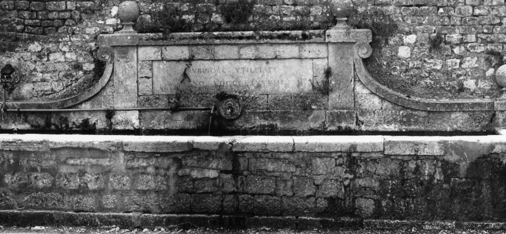 fontana - a muro - ambito Italia centrale (sec. XIX)