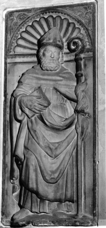 Sant'Agostino (rilievo, serie) di Isaia da Pisa (sec. XV)