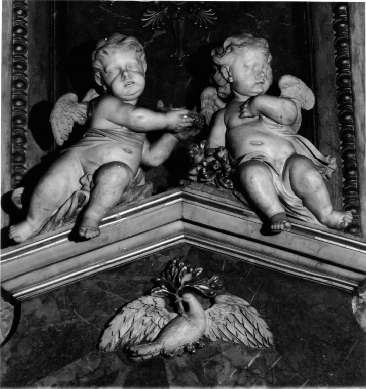 angeli con ghirlande di fiori (gruppo scultoreo) di Canini Marcantonio (terzo quarto sec. XVII)