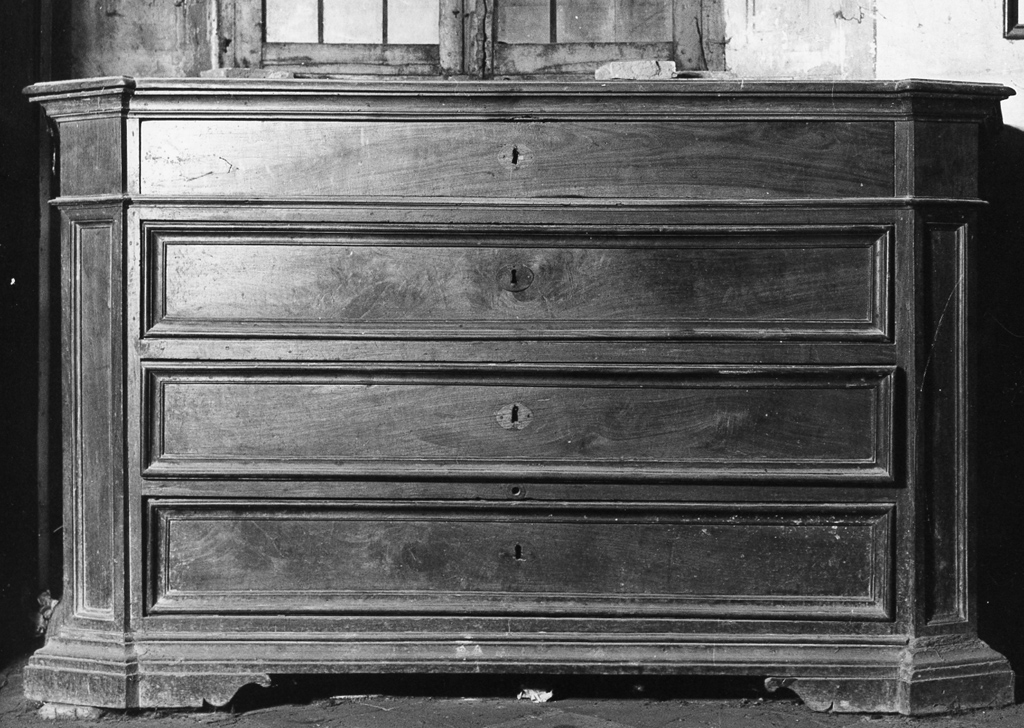 cassettone - produzione laziale (sec. XVII)