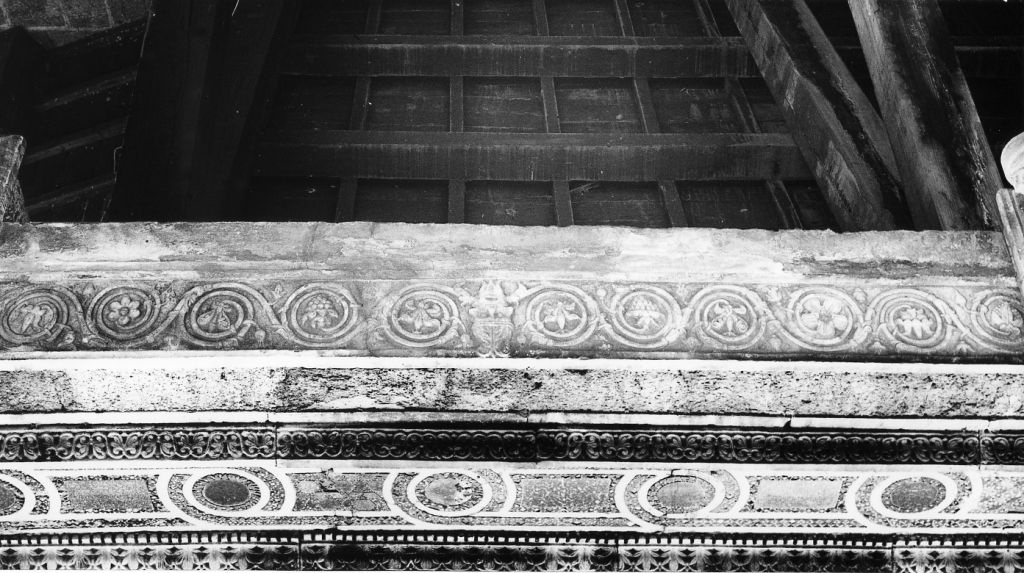 mascherone (rilievo) - ambito cosmatesco (inizio sec. XIII)