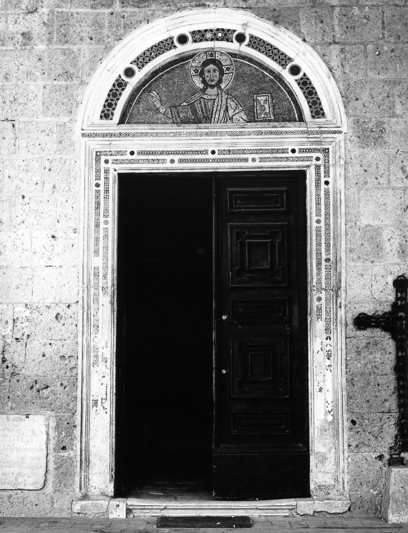 portale - ad arco di Jacopo di Cosma (attribuito) (prima metà sec. XIII)