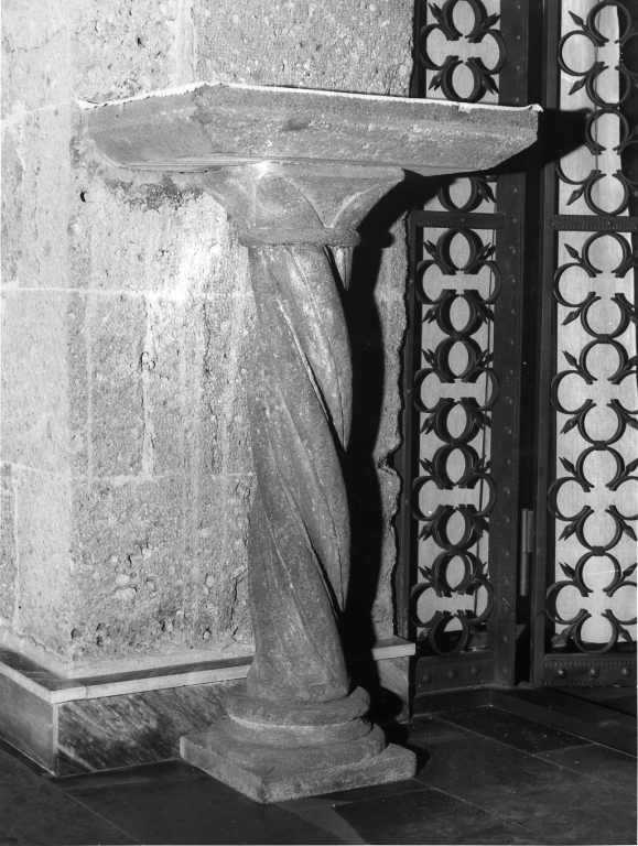 mensola - ambito laziale (secc. XIII/ XIV)