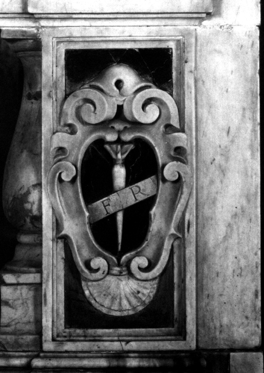 stemma gentilizio (rilievo, coppia) - ambito romano (sec. XVII)