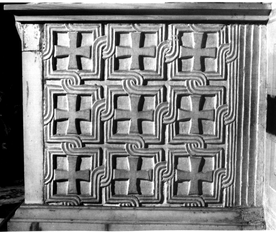 motivo decorativo a intreccio (pluteo, coppia) - ambito romano (metà sec. IX)