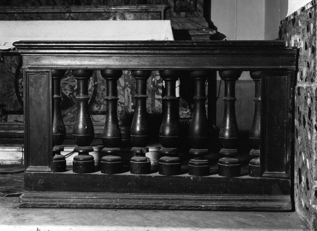 balaustrata di cappella, insieme - bottega Italia centrale (secc. XVII/ XVIII)