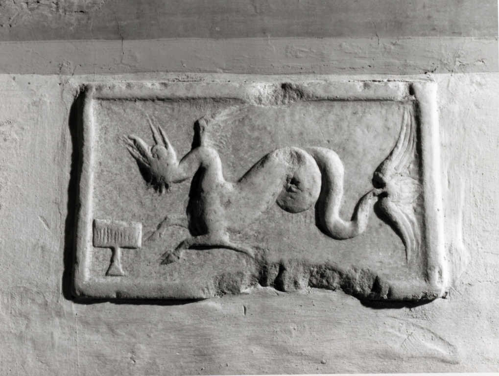 drago e pettine di San Biagio (rilievo) - bottega Italia centrale (sec. XV)