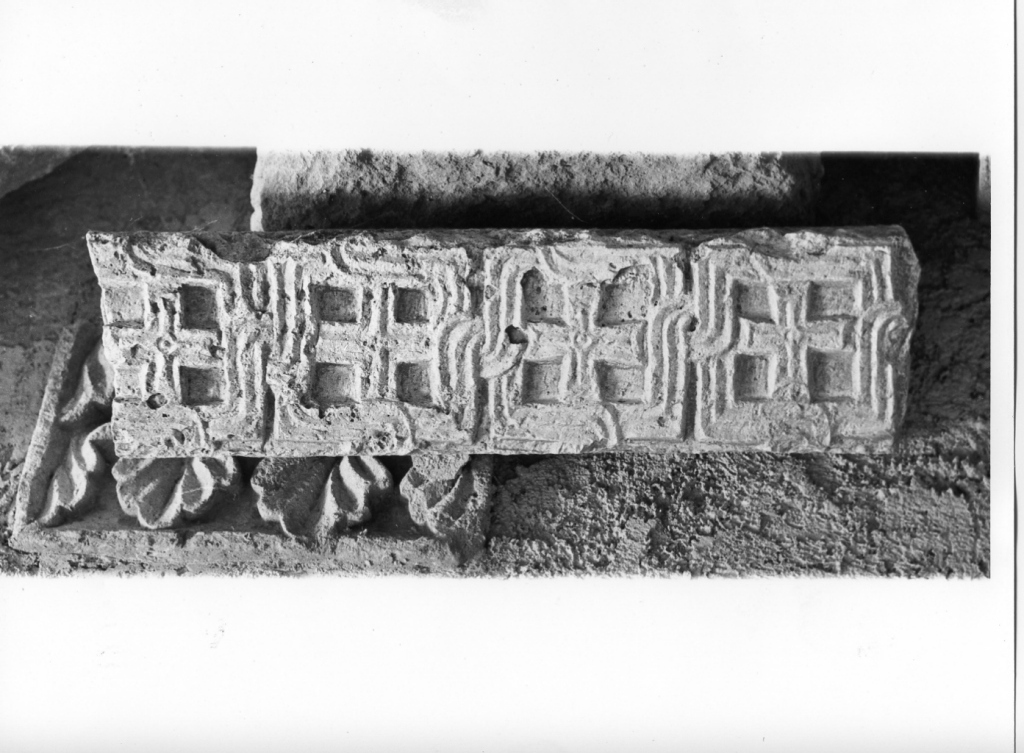 pluteo, frammento - ambito laziale (sec. IX)