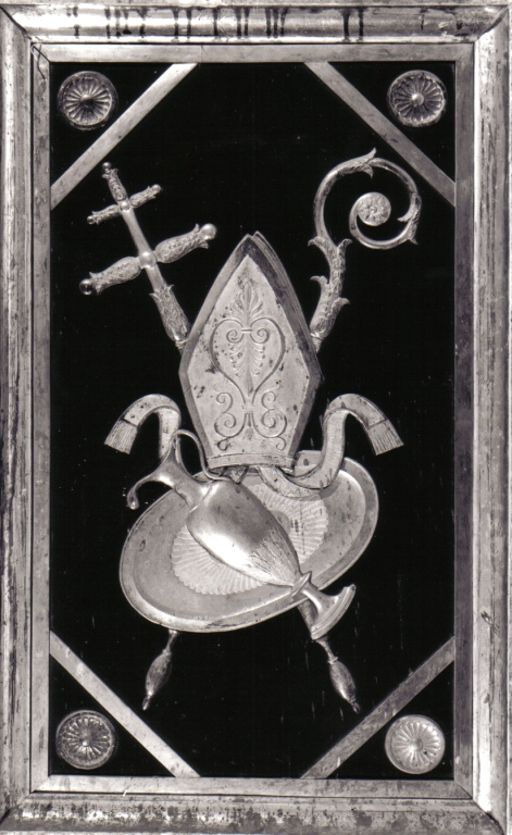 trofeo di oggetti liturgici (rilievo, serie) - ambito laziale (sec. XIX)