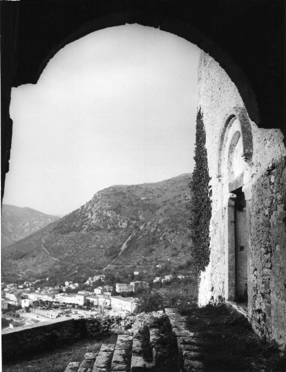 portale - ambito laziale (sec. XIV)