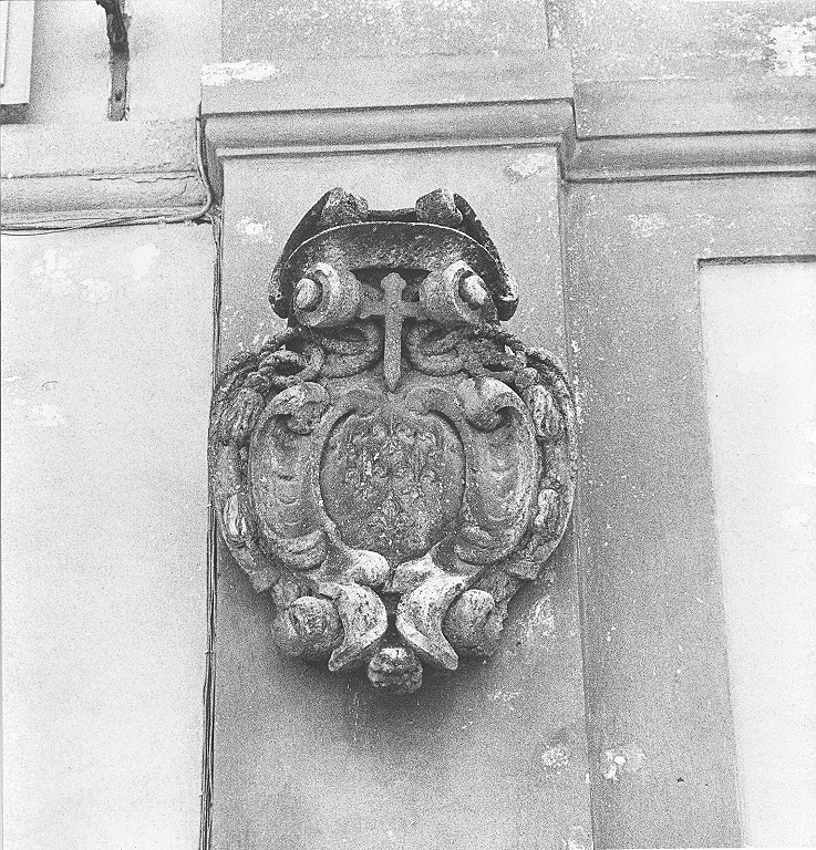 stemma gentilizio (scultura) - ambito Italia centrale (sec. XVII)