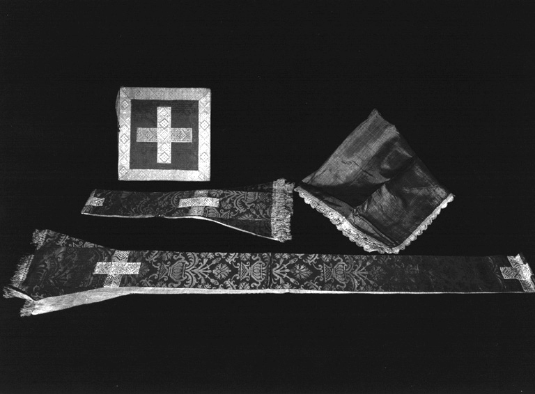 paramento liturgico - manifattura laziale (sec. XIX)