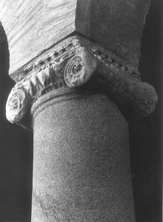 colonna - bottega romana (secc. I/ II)