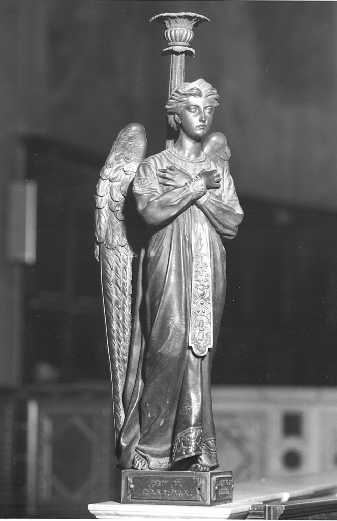 angeli portacandelabri (scultura, serie) di Galli Alberto (sec. XIX)
