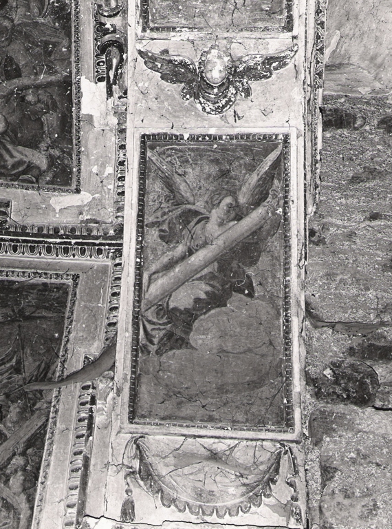 angelo con simbolo della passione: colonna (dipinto, ciclo) di Dal Forno Marcantonio (attribuito) (sec. XVI)