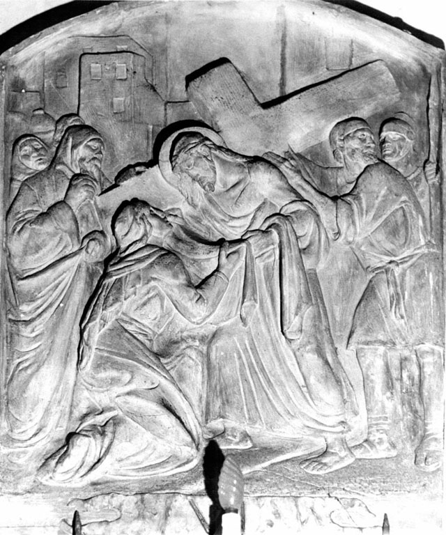 Cristo incontra la Veronica (formella) di Mastroianni Domenico (primo quarto sec. XX)