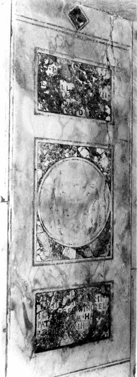 lapide tombale - ambito romano (sec. XVI)